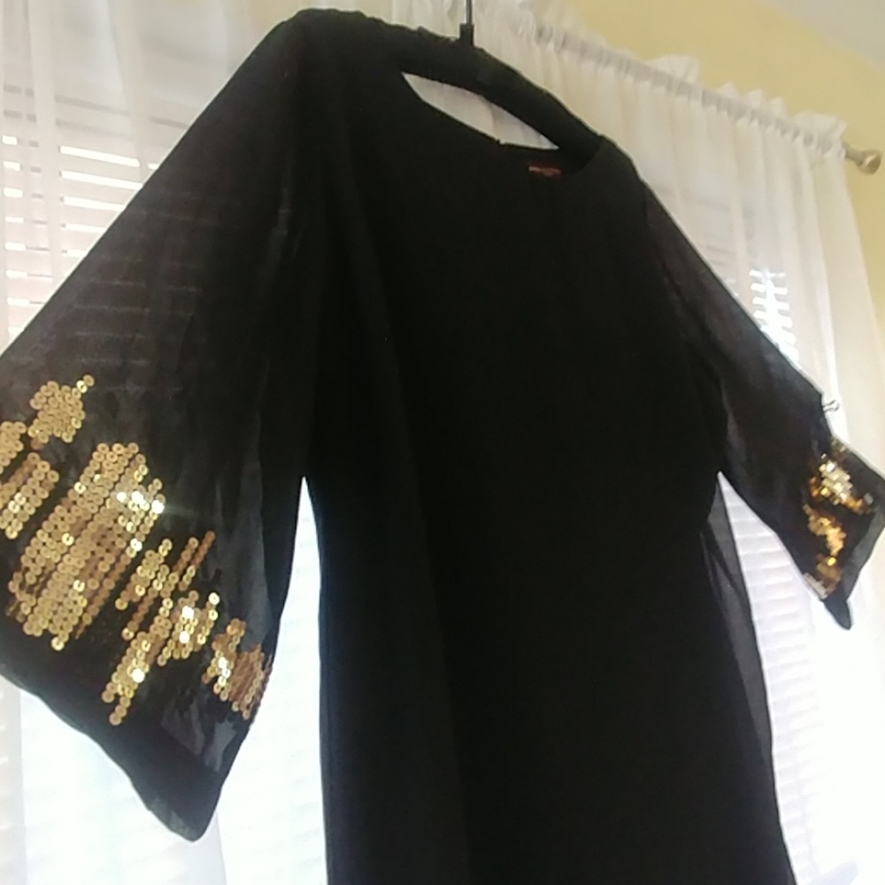 New Black Dana Buckman dress.